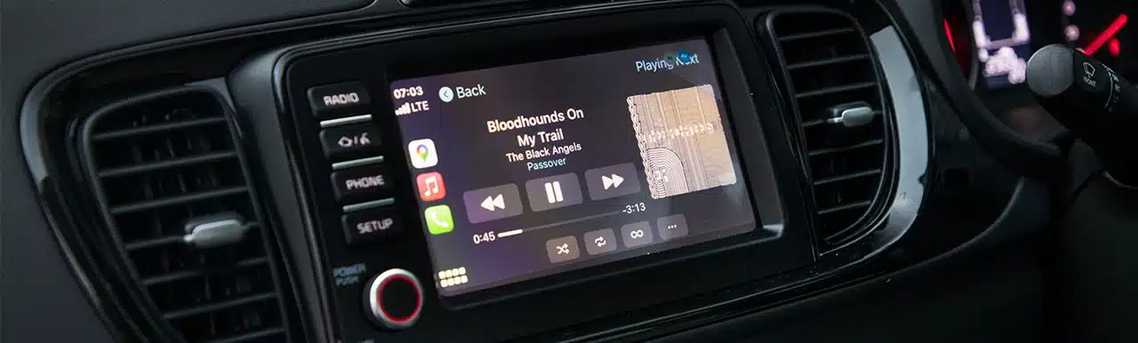 Kia Pegas 7-inch touchscreen with connected phone audio