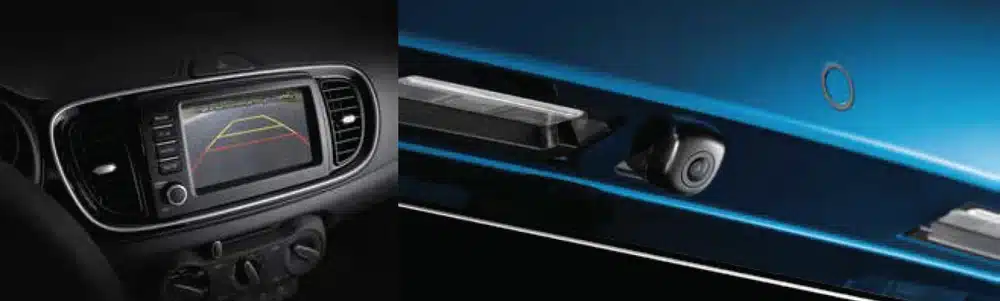 Official Kia Pegas rear-view camera and parking-guideline display illustration